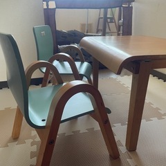ベビー用テーブル椅子セットの画像