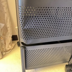 キャスター付き収納ワゴン 4段 ブラック キッチンラック 新品（少し変形あり）の画像