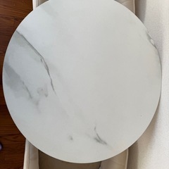 カフェテーブルの画像