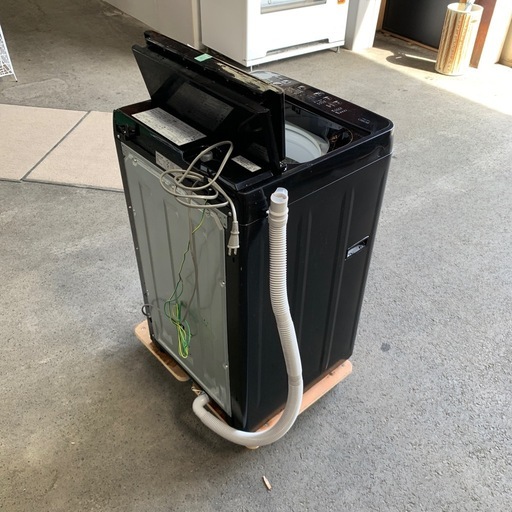 漆黒の洗濯機