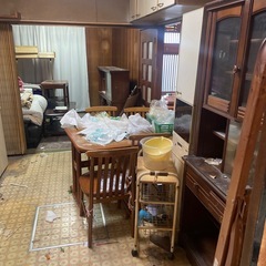 大至急！摂津市別府　家具全て持って帰ってくれませんか？の画像