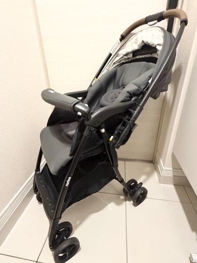 【使用回数4回程度の美品】Aprica アップリカ カルーンエアーメッシュAB ベビーカー
