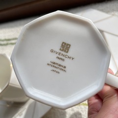 Givenchy マグカップセットの画像