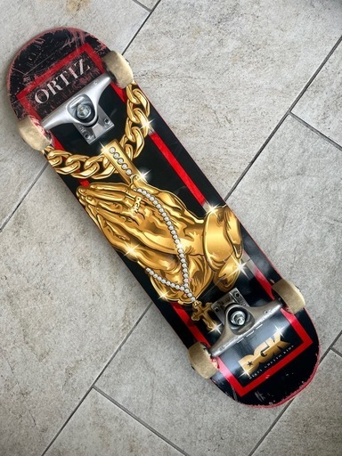 スケボー　　DGK