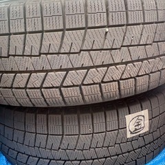 ブリジストン スタッドレスタイヤ 15インチの画像