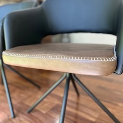 北欧風 回転式チェア 2脚セット お譲りします(Mond)の画像