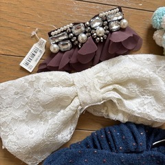 ヘアーアクセサリー８点の画像