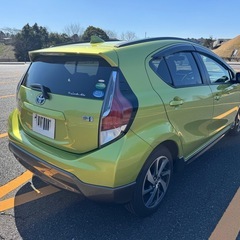 NHP10 アクア　Xアーバン　車検R8年10月までの画像