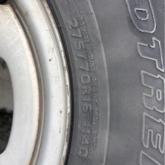 ランクル80にて使用　アルミ、タイヤ4本セット　275/70/R16ダンロップの画像