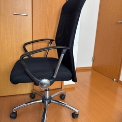 オフィスチェアの画像