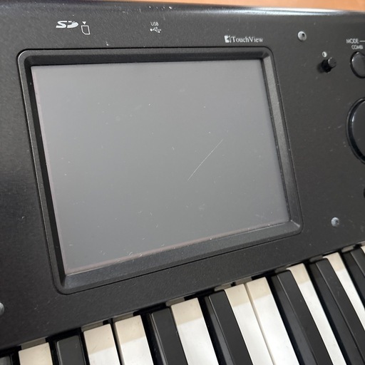 KORG シンセサイザー