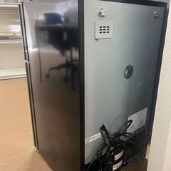 アイリスオオヤマ　ノンフロン81L冷凍冷蔵庫　PRC-B082DMの画像