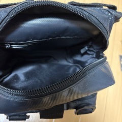 LSD  DESIGNS    ショルダーバッグの画像