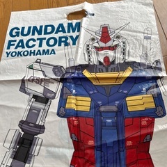 ガンダムのショップ袋　大きなサイズの画像