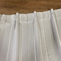 （引き取り限定）ニトリカーテンセット厚地2枚組　レース2枚組　合わせて4枚の画像