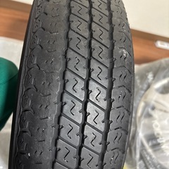 ノーマルタイヤ（サマータイヤ）の画像