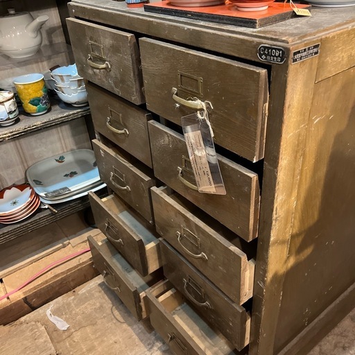 木製キャビネット　アンティーク