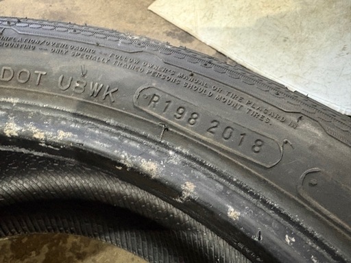 NANKANG CORSAFA 245/45R18 4本 スタッドレスタイヤ中古 アルファードレクサスLSエルグランドフーガセルシオな