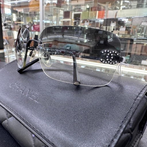 ☆ドリーム荒牧店☆CHANEL シャネル ラインストーン サングラス 4017