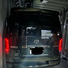 [お取引予定者様決まりました]ハイエース　テールランプの画像