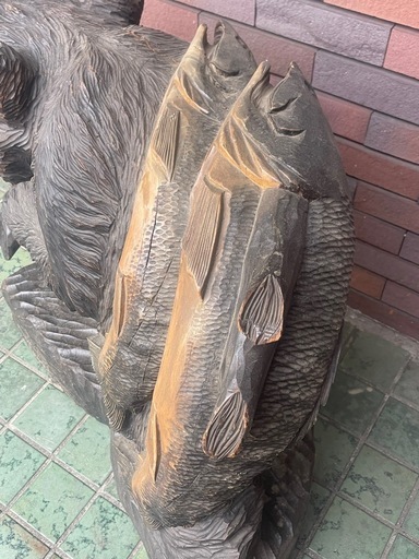 超大型木彫り熊の置物