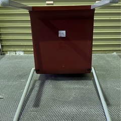 vitra/ヴィトラ スタッキングチェアの画像