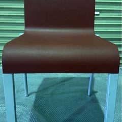 vitra/ヴィトラ スタッキングチェアの画像
