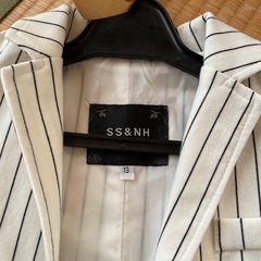 子ども用スーツの画像