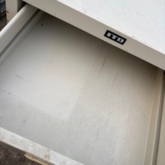 【中古品】オフィスロッカー  書類入れ  スチールロッカーの画像