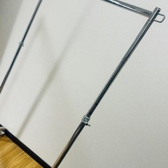 ハンガーラックの画像