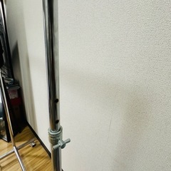 ハンガーラックの画像