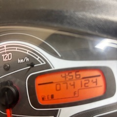 始動動画あり🛵💨人気車両アドレス125s(CF4MA)　通勤快速❗️速い、軽い、高燃費🛵　グリップヒーター、シートヒーター、嬉しいUSB電源付き🔌　走行距離74124km　セキュリティ機能付き🔐　シート新品交換済❣️　外装は比較的キレイです✨　原付2種　スクーター　125ccの画像