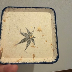 和紙の皿の画像