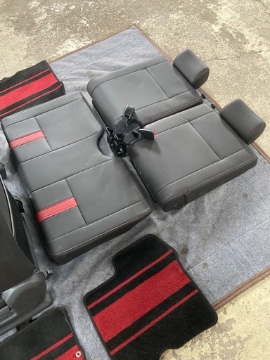 JB23W スズキ ジムニー 平成21年車 7型 WILD WIND シート1台分 フロアマット付き シートヒーター正常 全席ヘッドレスト付き 革シート