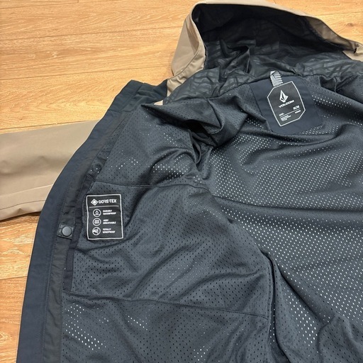 スノーボードウェア　VOLCOM GORE-TEX
