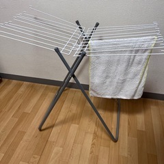 物干し竿　折りたたみ式の画像