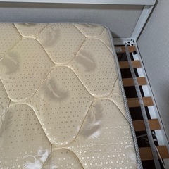 美品 セミダブルマットレス＋ベッドフレーム セット 5000の画像