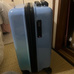 シナモロール キャリーケース スーツケース 一番くじ 傷ありの画像