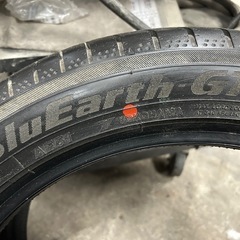 ヨコハマタイヤ    245/45R18の画像