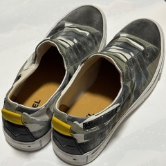 DIESEL  メンズ スニーカー　サイズ42  プリント　　迷彩　スリッポンの画像
