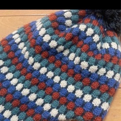 52センチ　アウトドア　カラフルニット帽の画像