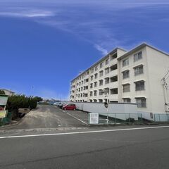 内装をリフォームした綺麗なマンション2LDK！角部屋！駐車場1台！