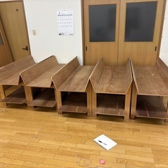 再出品　木製の台の画像