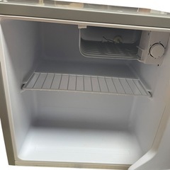 １ドア冷蔵庫　MR-50B 2019年製　小型冷蔵庫　株式会社アズマの画像