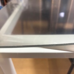 ガラスダイニングテーブルと椅子3脚おまけの画像