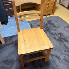 CHARDONNAYパイン材の学習机の画像