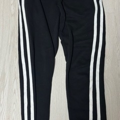 セットアップパーカー、ジョガーパンツの画像