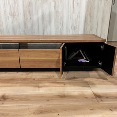テレビ台の画像