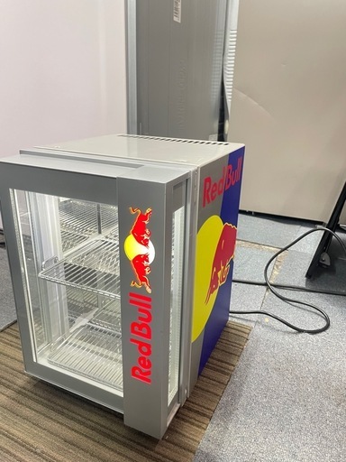 配送可能　保証付き 2022年製　RedBull 冷蔵庫 ショーケース RB-BC2020