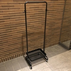 ハンガーワゴン ブラック ハンガーラック コートハンガー ワゴン ハンガー コート掛け 衣類収納 収納家具 洋服掛け ポールハンガー スチール キャスター付き ストッパー付きの画像